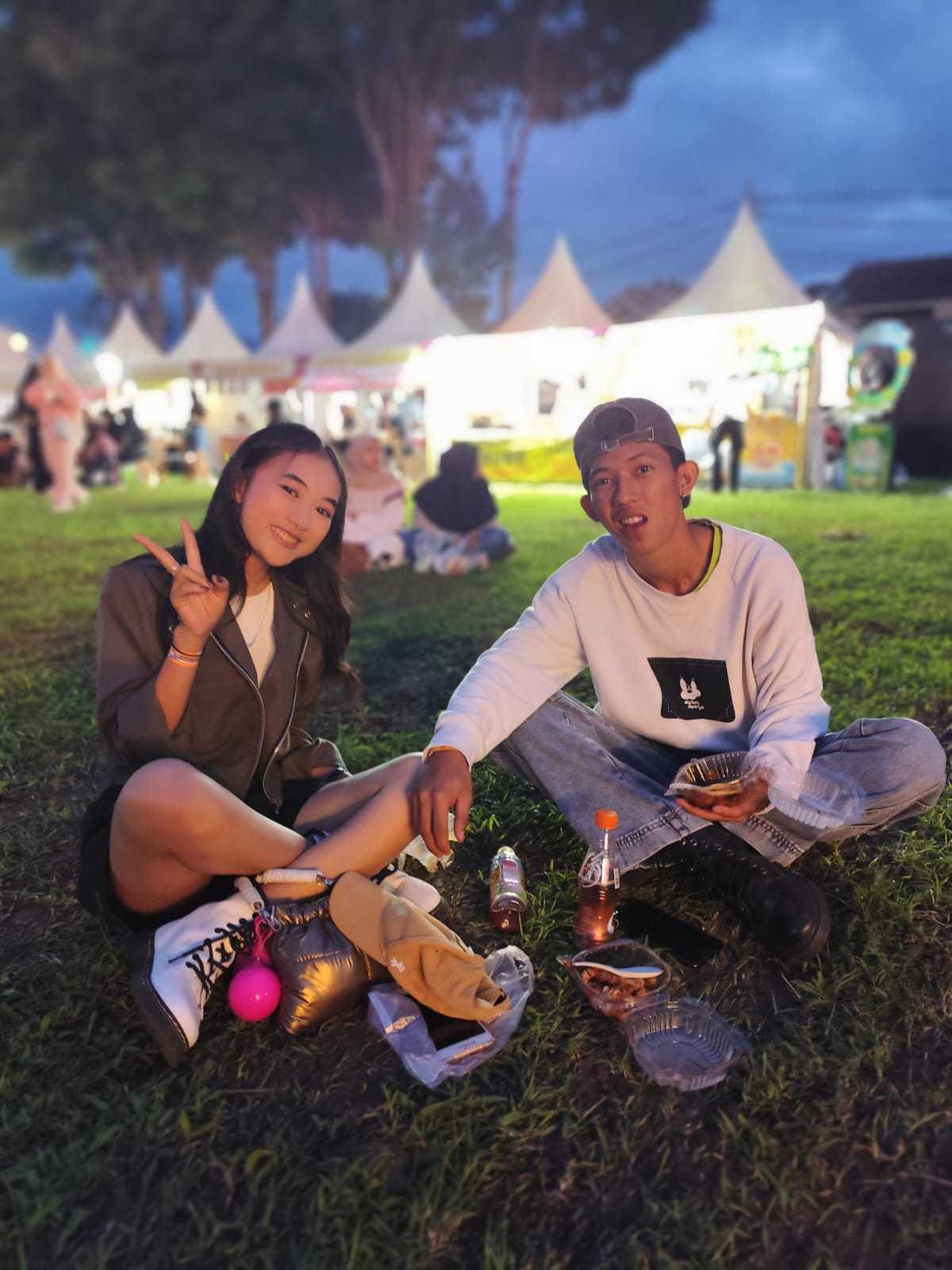 Sedjiwa Fest 2024: Crowd Stylish, Wangi, dan Penuh Energi